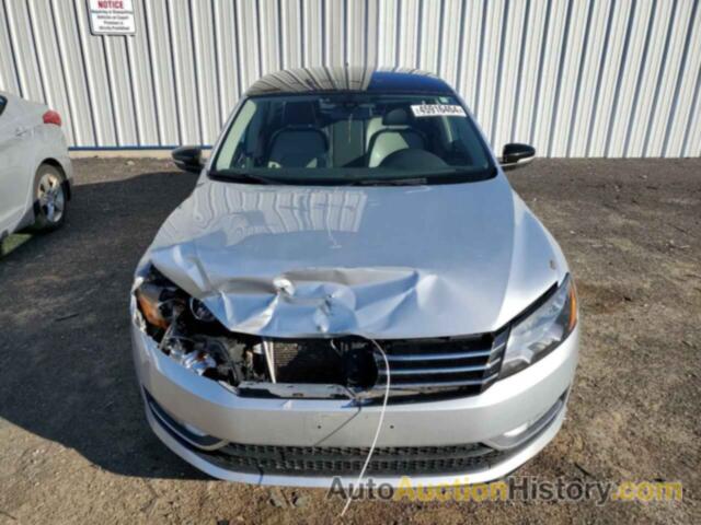 VOLKSWAGEN PASSAT SE, 1VWBT7A38FC070920