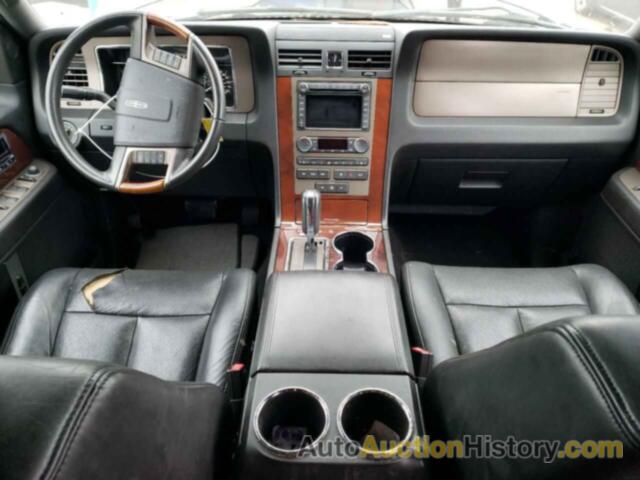 LINCOLN NAVIGATOR, 5LMJJ2J58BEJ04046