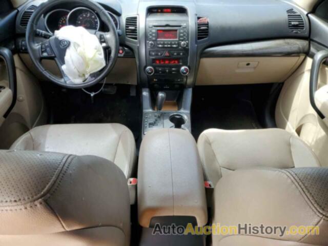 KIA SORENTO EX, 5XYKUDA21BG038516