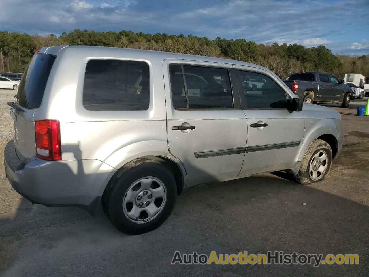 HONDA PILOT LX, 5FNYF3H28BB020204