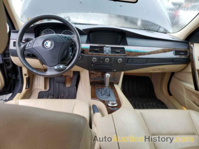 BMW 5 SERIES I, WBANE73596CM43436