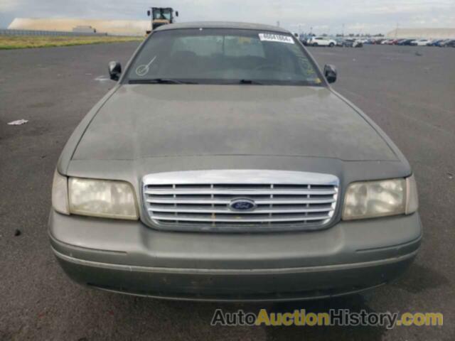 FORD CROWN VIC LX, 2FAFP74W31X141909