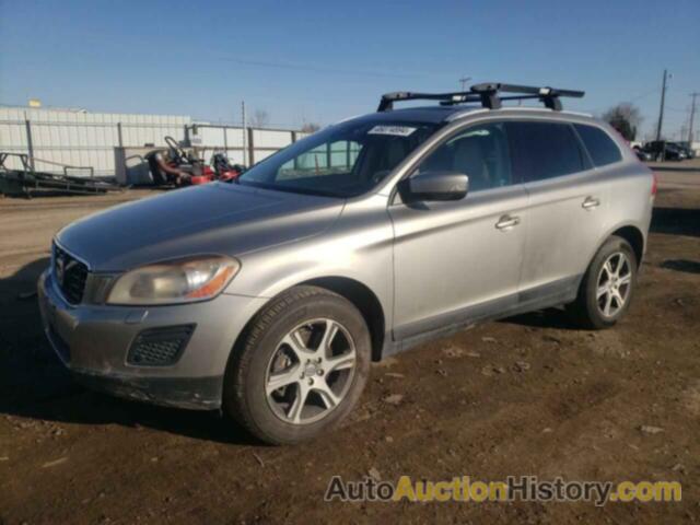 VOLVO XC60 T6, YV4902DZXC2335316