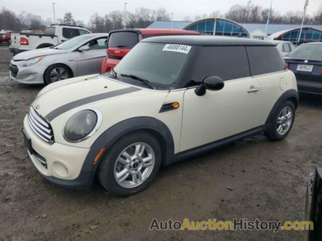 MINI COOPER, WMWSU3C54DT683408