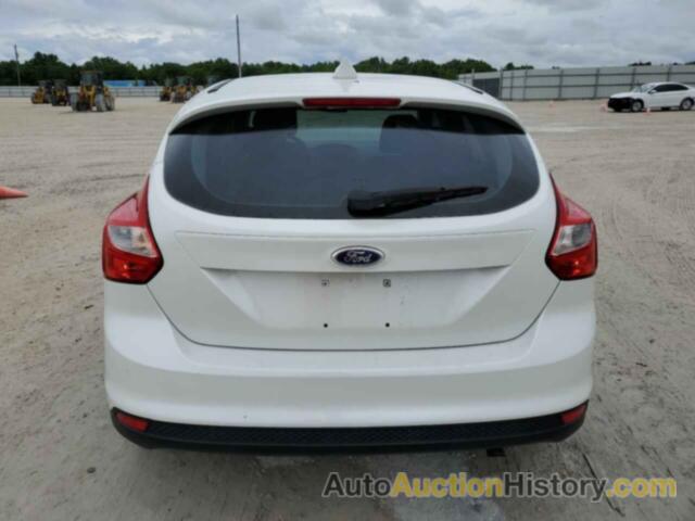 FORD FOCUS SE, 1FAHP3K25CL387720