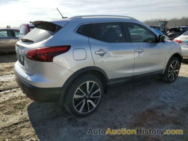 NISSAN ROGUE S, JN1BJ1CPXJW103108