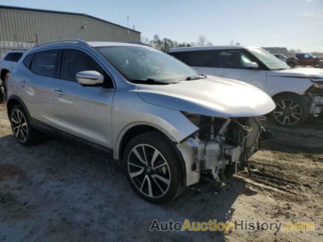 NISSAN ROGUE S, JN1BJ1CPXJW103108