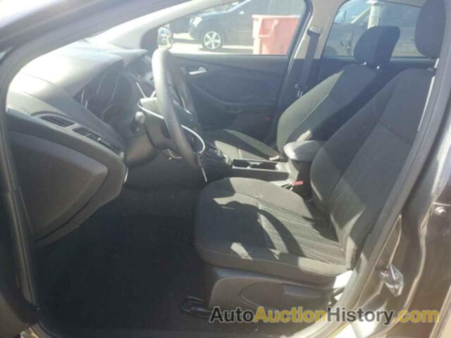 FORD FOCUS SE, 1FADP3F20HL328445