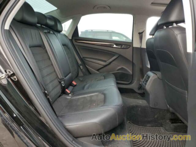 VOLKSWAGEN PASSAT SEL, 1VWCV7A38FC072276