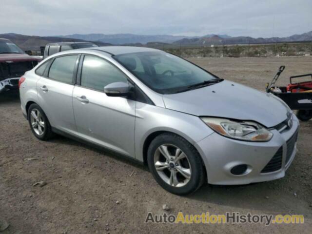 FORD FOCUS SE, 1FADP3F27EL108537