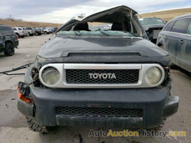 TOYOTA FJ CRUISER, JTEBU11F08K027765