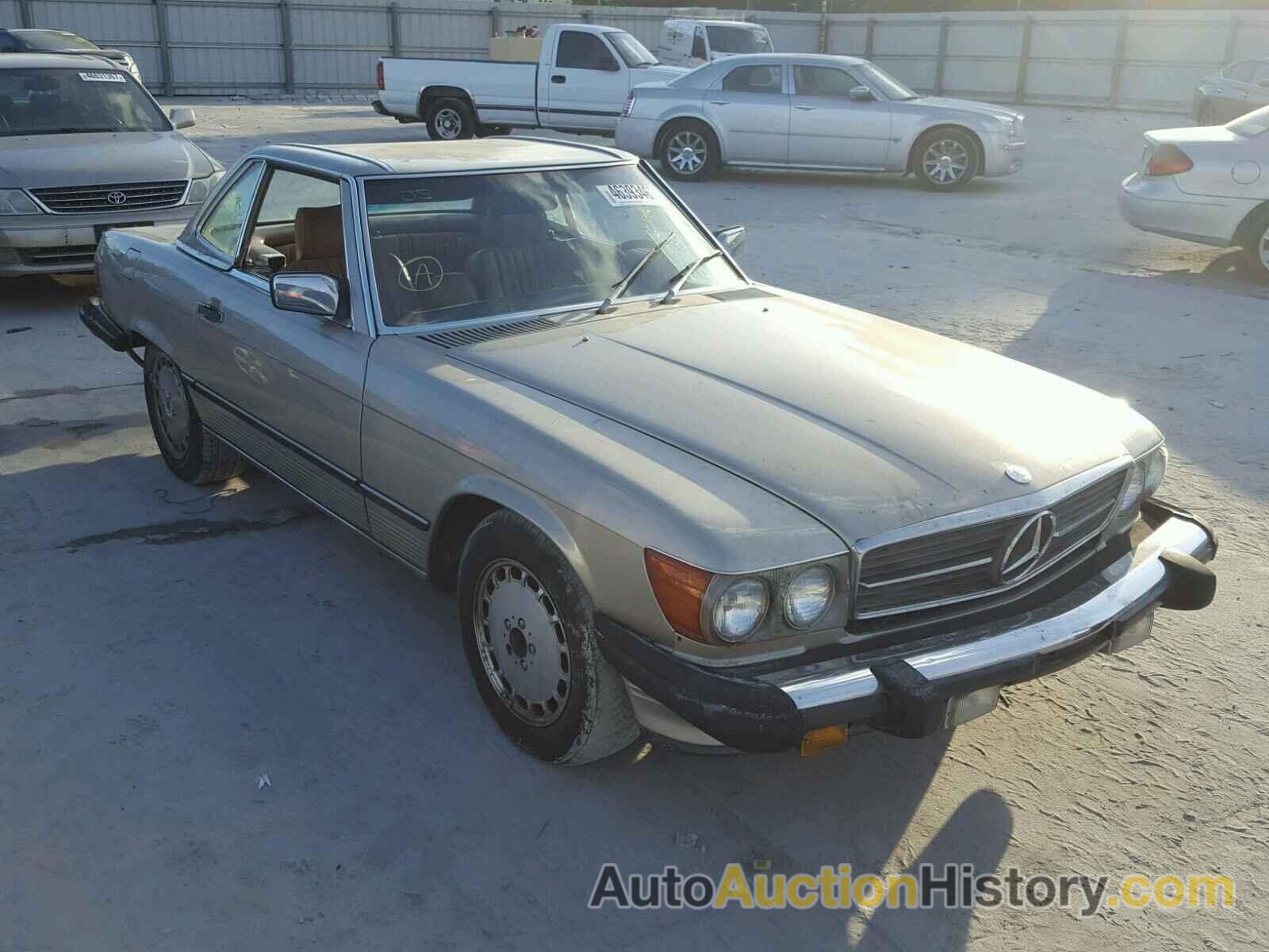 1988 MERCEDES-BENZ 560 SL, WDBBA48D9JA078372