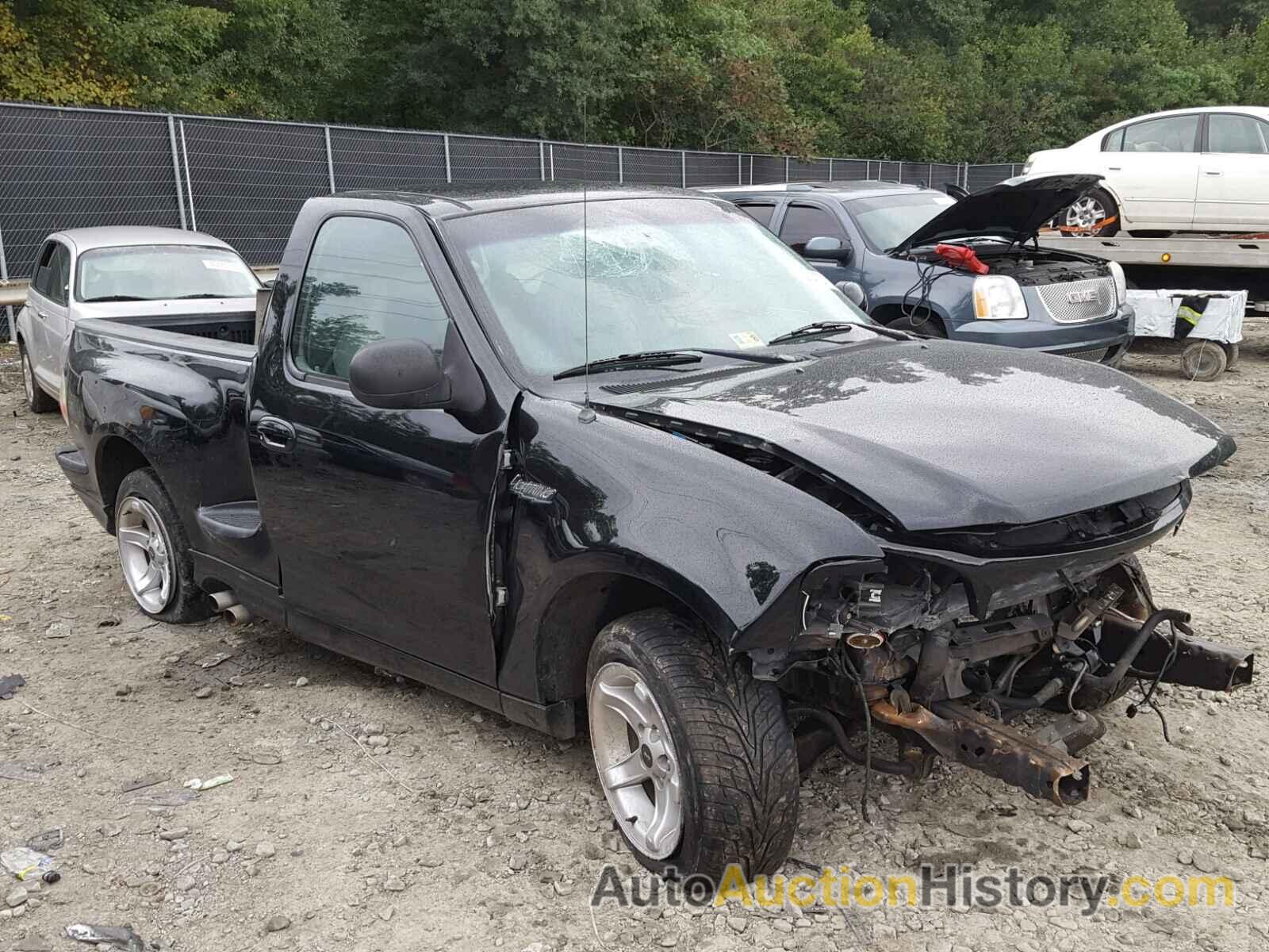 2002 FORD F150 SVT LIGHTNING, 2FTZF07362CA30072