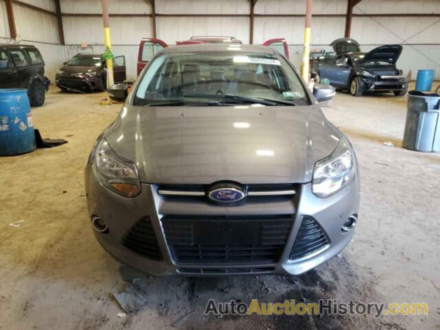 FORD FOCUS TITANIUM, 1FADP3J28DL103739