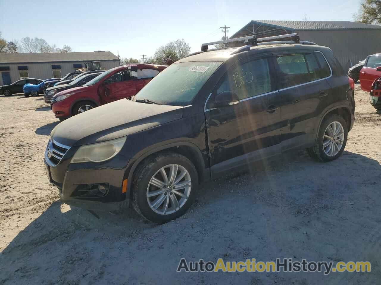 VOLKSWAGEN TIGUAN SE, WVGBV7AXXAW501860