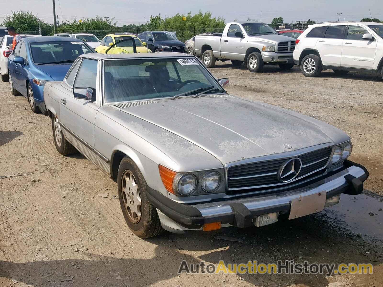 1986 MERCEDES-BENZ 560 SL, WDBBA48D6GA049937