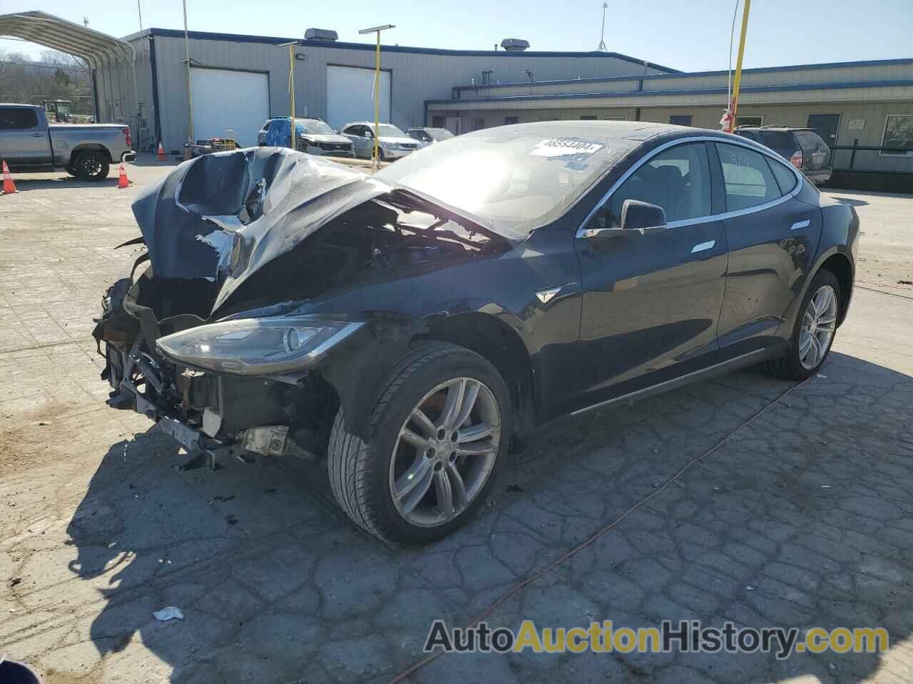 TESLA MODEL S, 5YJSA1H19EFP30460