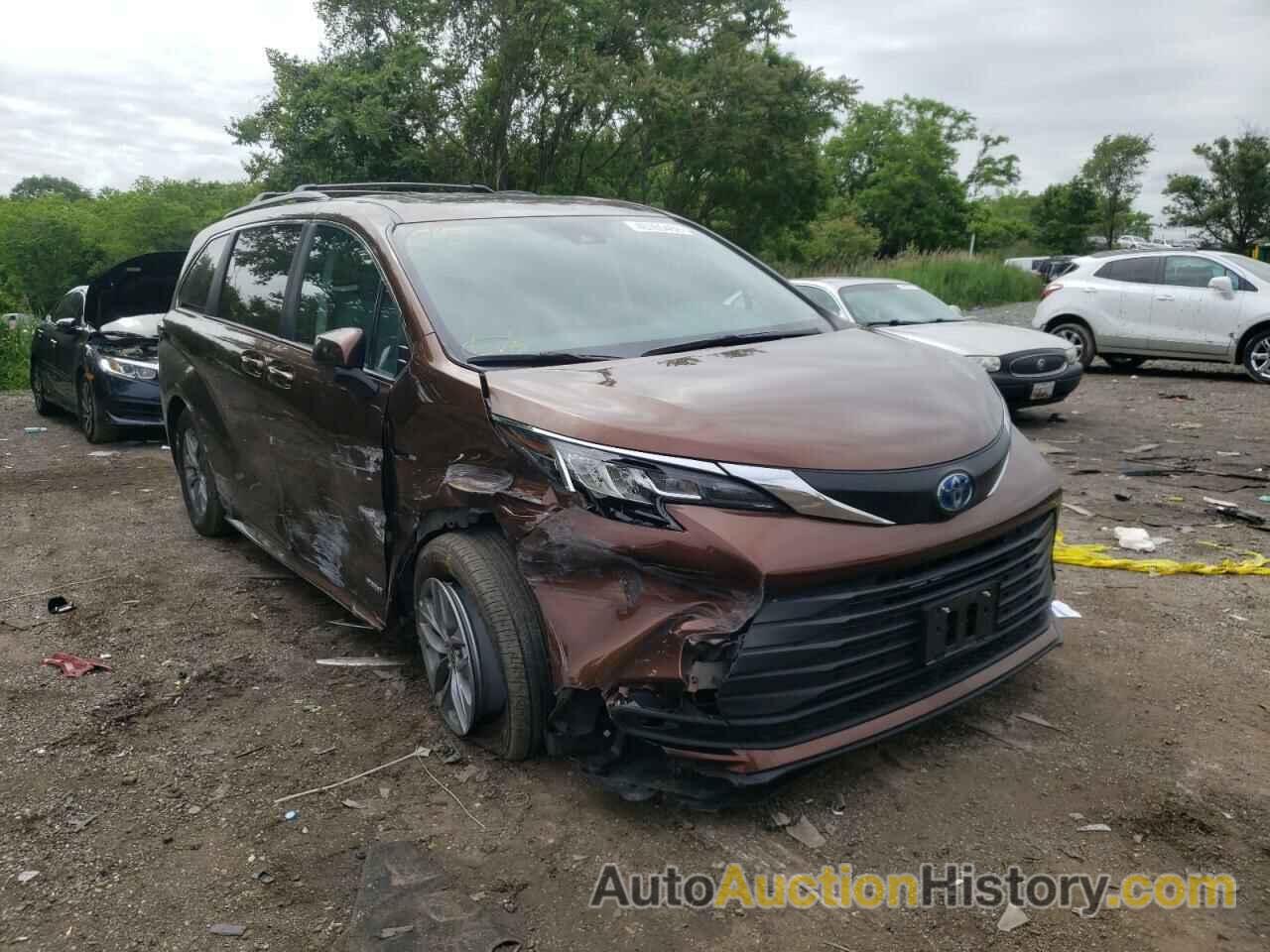 2021 TOYOTA SIENNA LE, 5TDBRKEC3MS073170