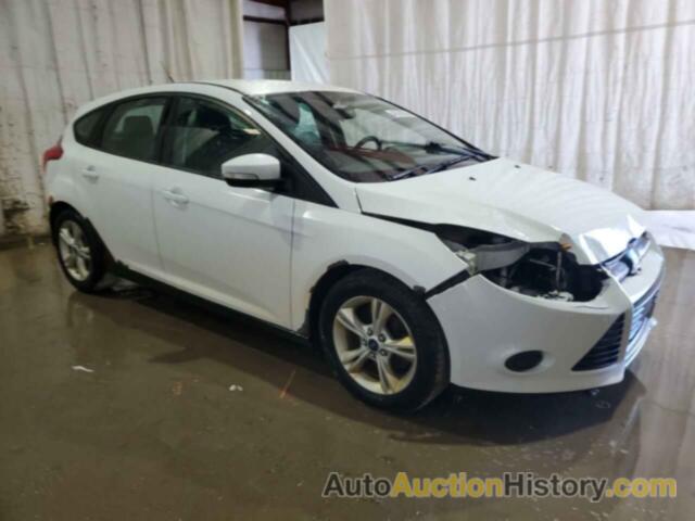 FORD FOCUS SE, 1FADP3K28EL434997