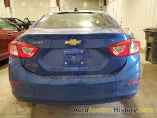 CHEVROLET CRUZE LT, 1G1BE5SM0J7247575