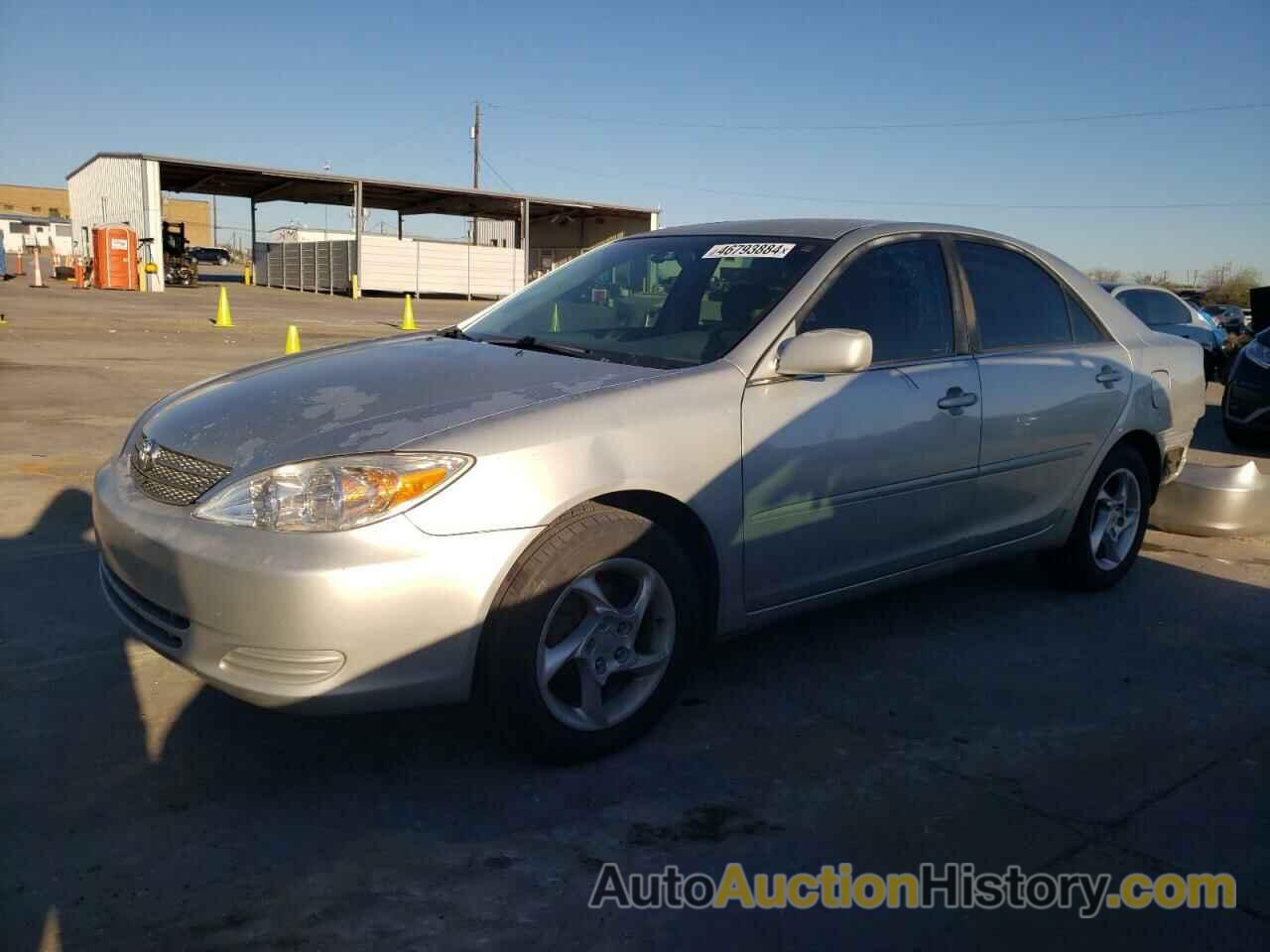 TOYOTA CAMRY LE, 4T1BE32K24U789269