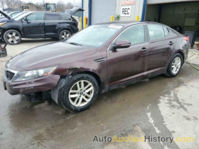 KIA OPTIMA LX, KNAGM4A79B5100025