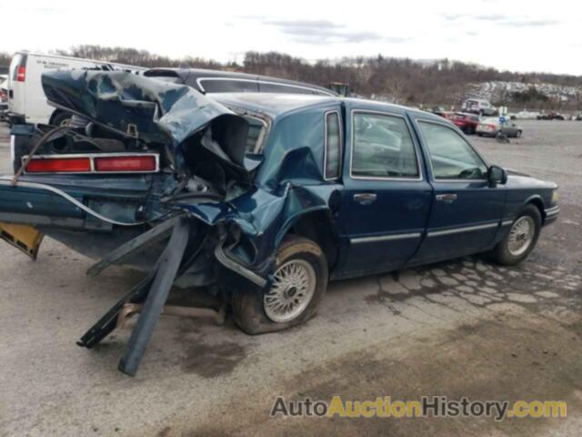 LINCOLN TOWNCAR SIGNATURE, 1LNLM82W0VY713311