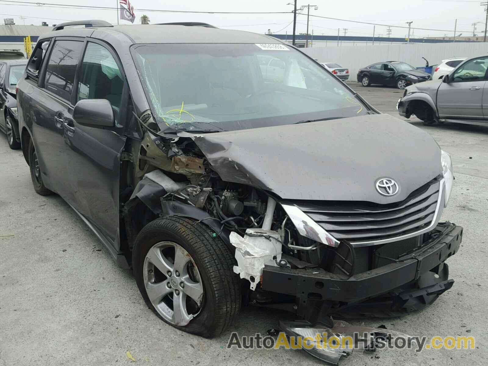 2017 TOYOTA SIENNA LE, 5TDKZ3DC8HS786997