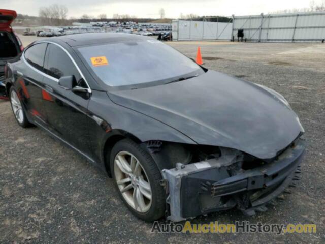 TESLA MODEL S, 5YJSA1H14EFP44895