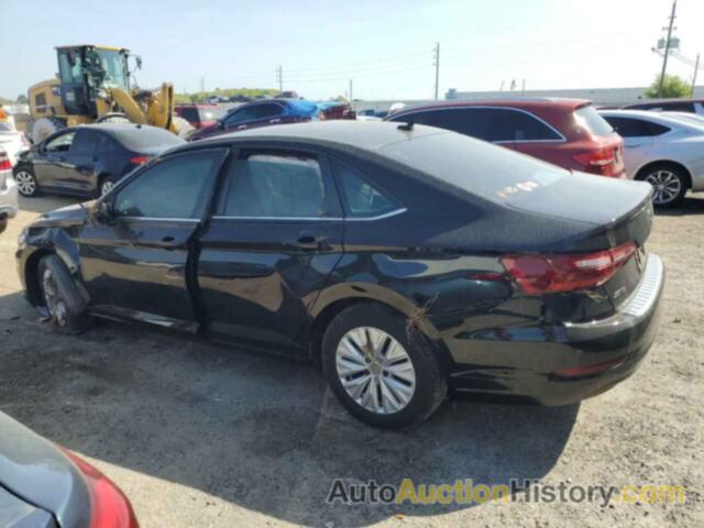 VOLKSWAGEN JETTA S, 3VWN57BU6LM094383