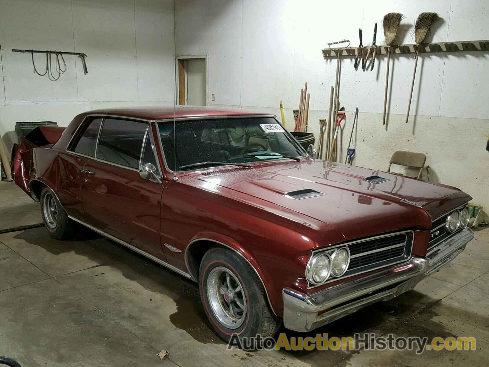 1964 PONTIAC GTO, 824P269137