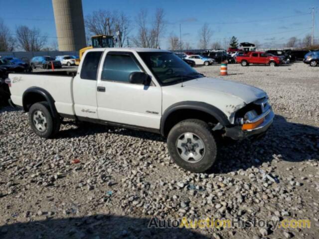 CHEVROLET S10 S10, 1GCCT19WXW8133943