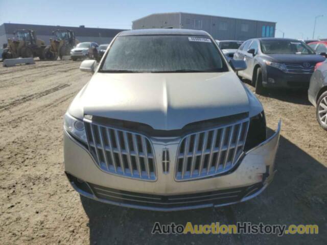 LINCOLN MKT, 2LMHJ5AT8ABJ23924