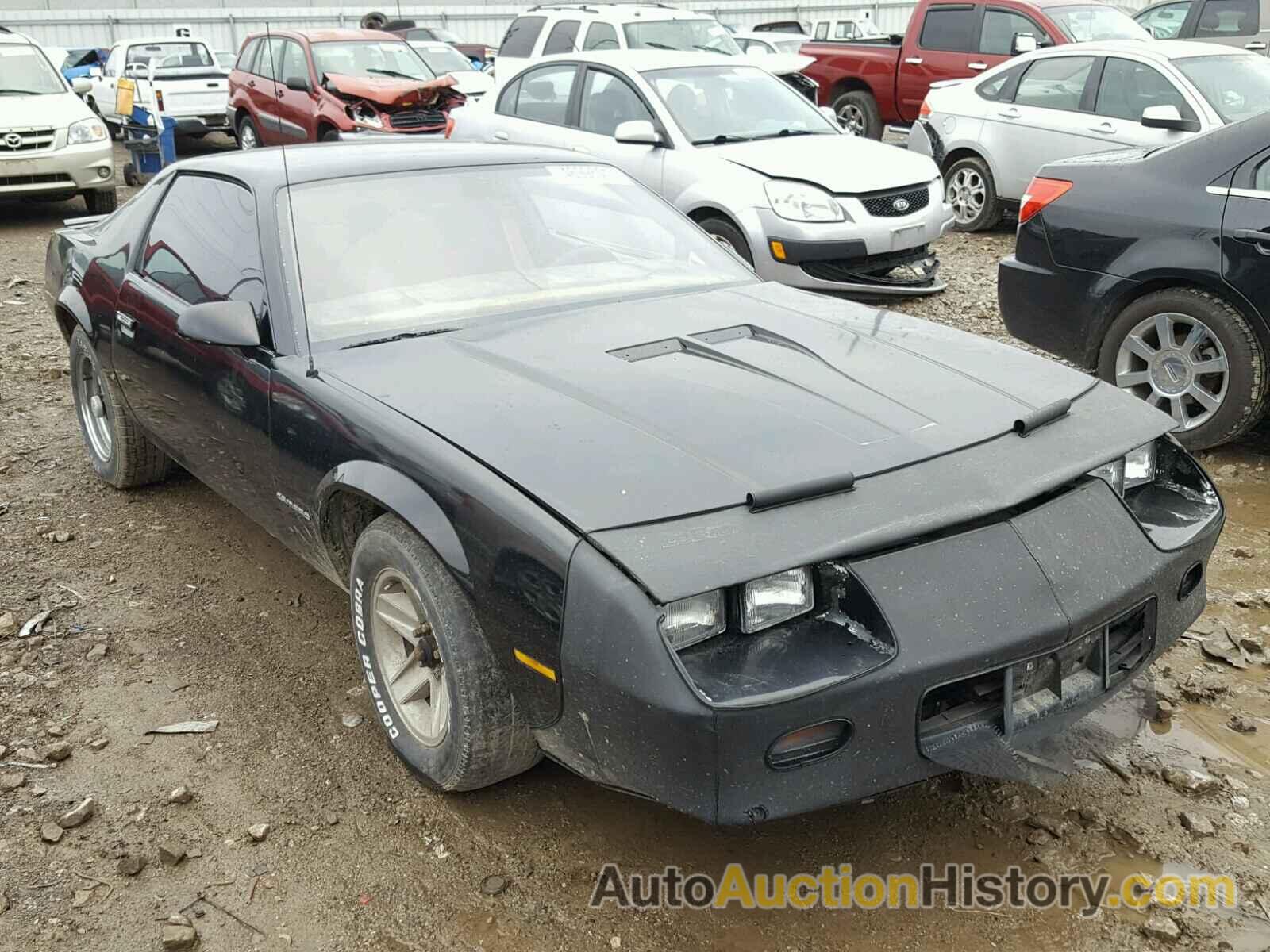 1985 CHEVROLET CAMARO , 1G1FP87S2FN168268