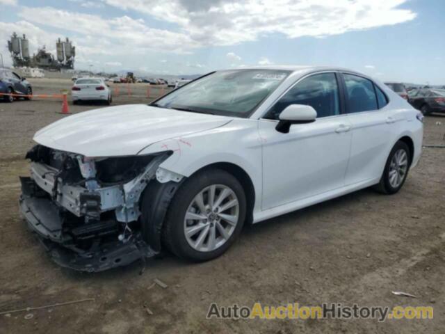 TOYOTA CAMRY LE, 4T1C11AK6PU751179