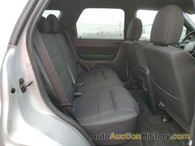 FORD ESCAPE XLT, 1FMCU9DG3AKB39568