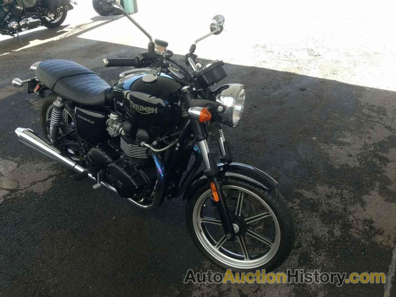 2012 TRIUMPH MOTORCYCLE BONNEVILLE, SMT900K15CT518915