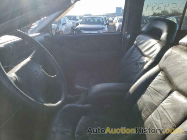 CHEVROLET BLAZER, 1GNDT13W2VK217549