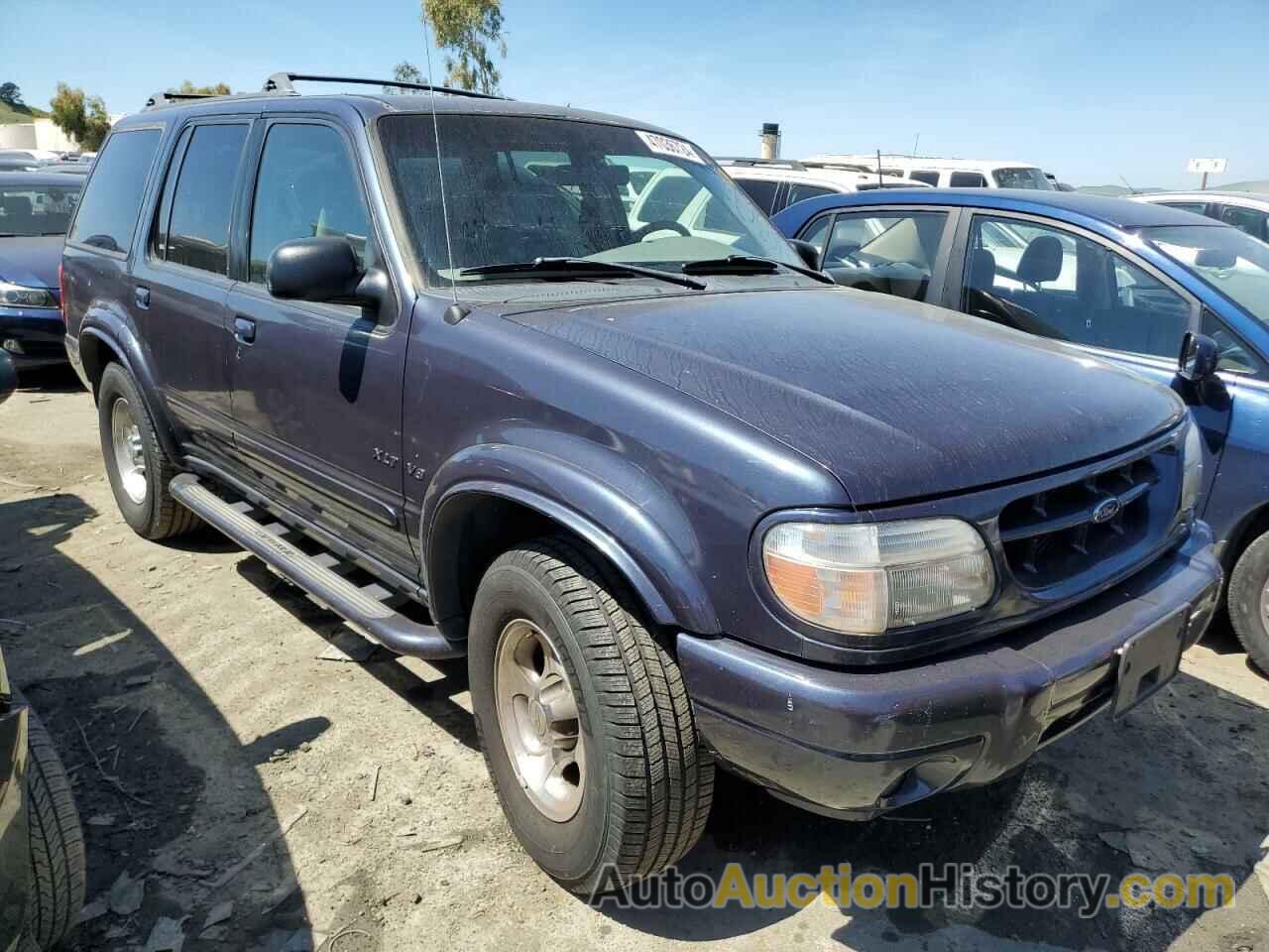 FORD EXPLORER XLT, 1FMZU83P6YZB64472