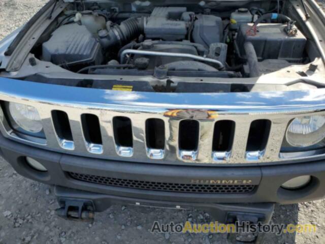 HUMMER H3, 5GTDN136368154777