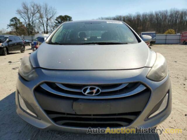 HYUNDAI ELANTRA, KMHD35LE3DU153334