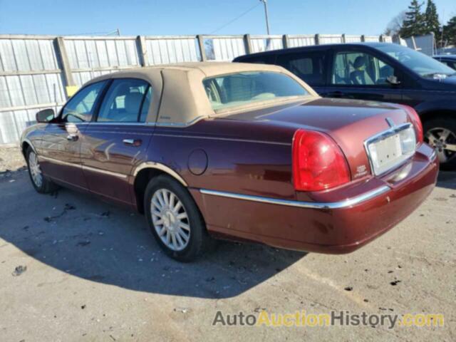 LINCOLN TOWNCAR EXECUTIVE, 1LNHM81W53Y700476