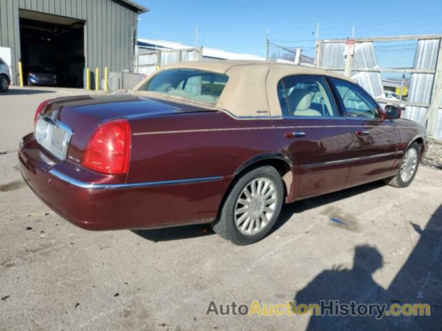 LINCOLN TOWNCAR EXECUTIVE, 1LNHM81W53Y700476