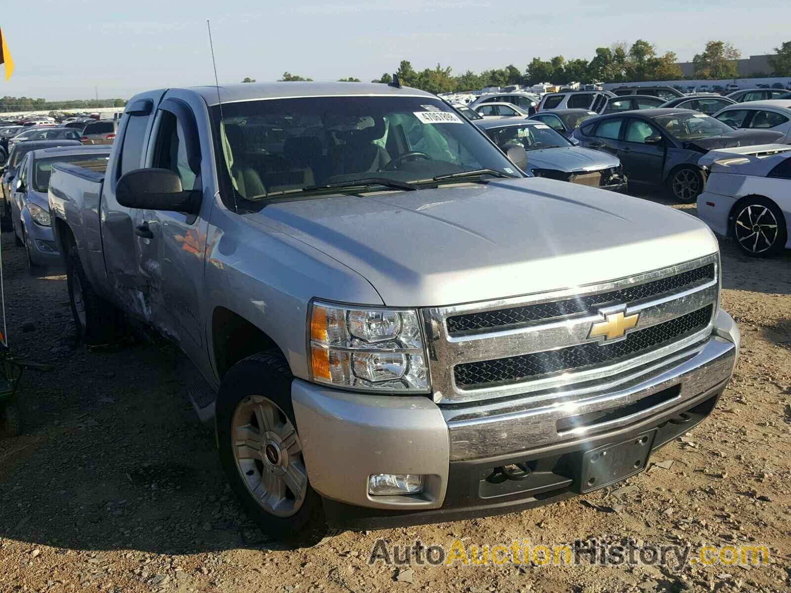 2011 CHEVROLET SILVERADO K1500 LT, 1GCRKSE36BZ110498