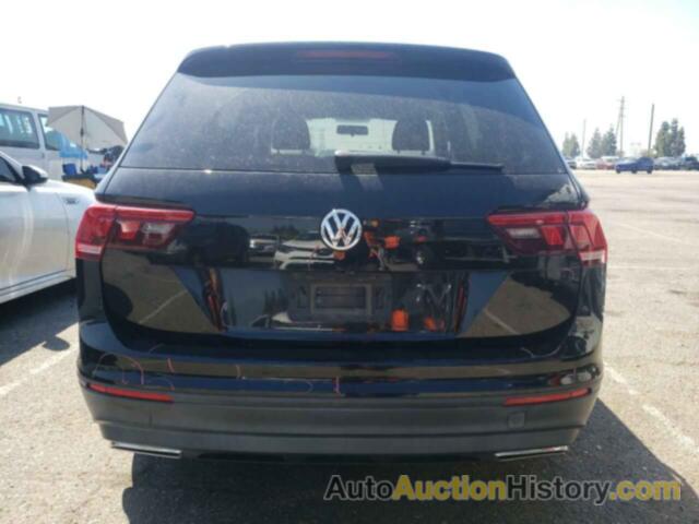 VOLKSWAGEN TIGUAN S, 3VV1B7AX7JM036139