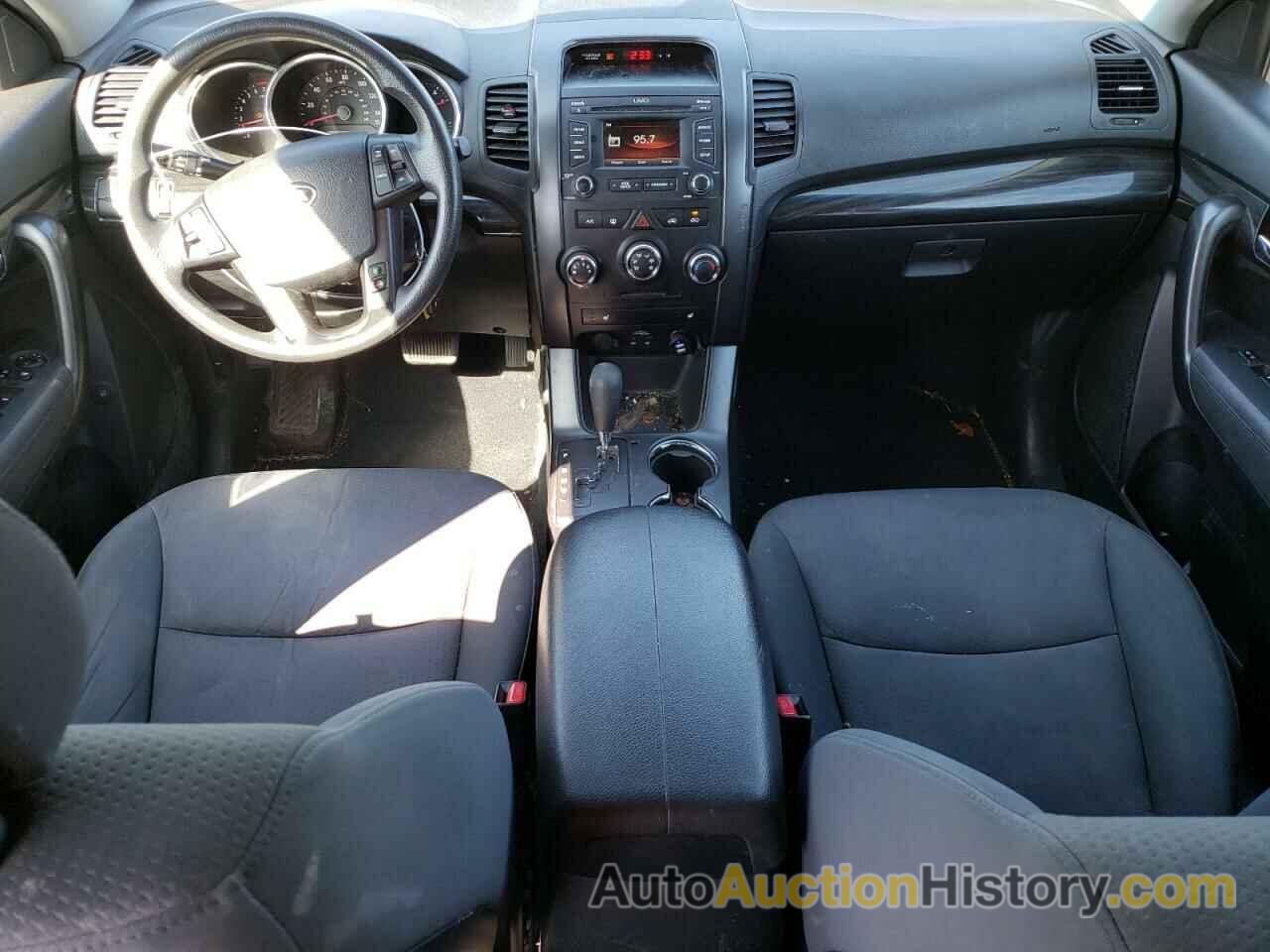 KIA SORENTO LX, 5XYKT3A68DG419038