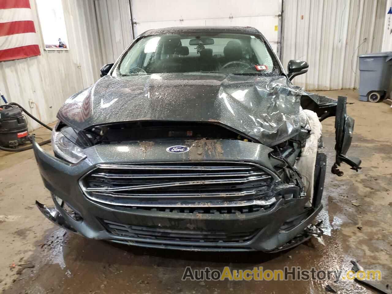 FORD FUSION SE, 3FA6P0H74FR164924