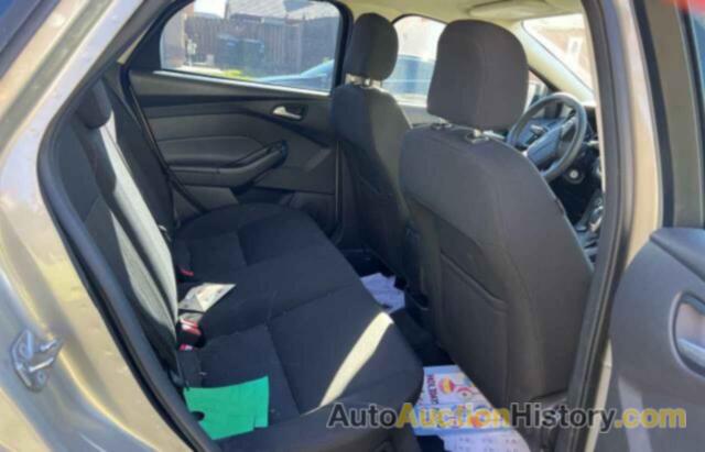 FORD FOCUS SE, 1FADP3F2XFL221495