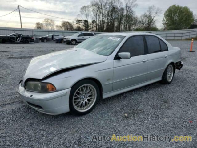 BMW 5 SERIES I, WBADT53423CE94465