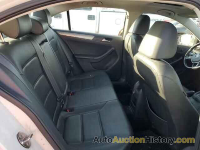 VOLKSWAGEN JETTA SE, 3VWD17AJ5FM417275